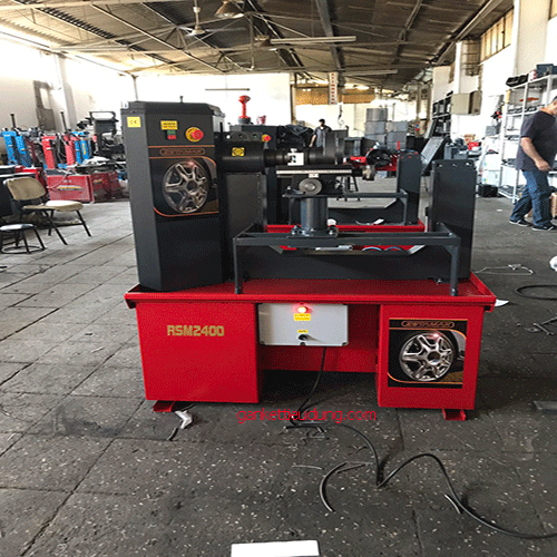 Máy nắn sửa lazăng ô tô